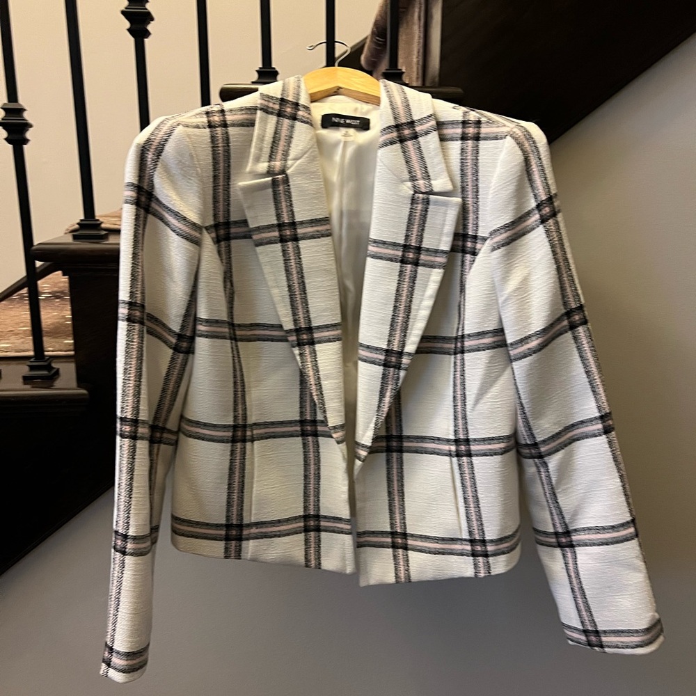 Nine West ivory, pink and black blazer